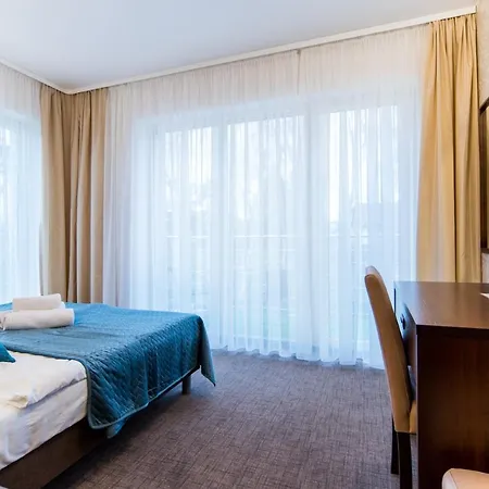 Nad Zalewem Dziwnówek