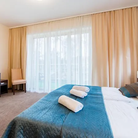 Nad Zalewem Dziwnówek