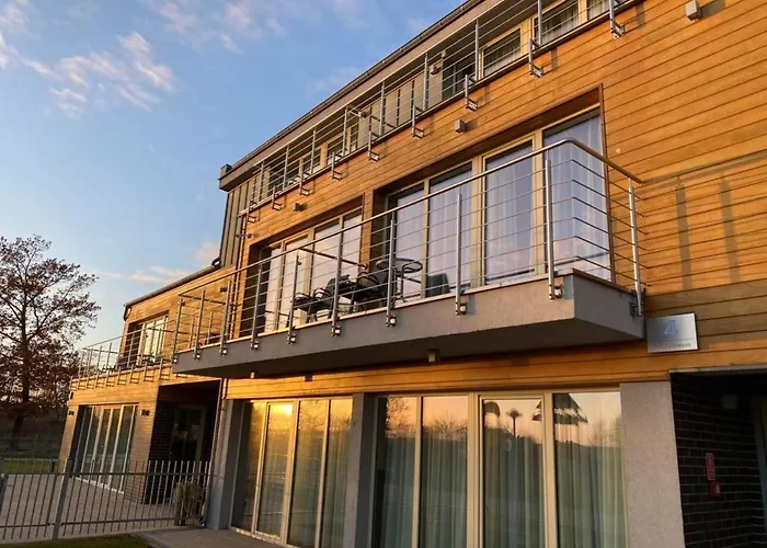 Nad Zalewem Dziwnówek